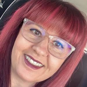 Meet your Posher, Maryse